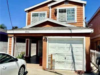 8906 Elm