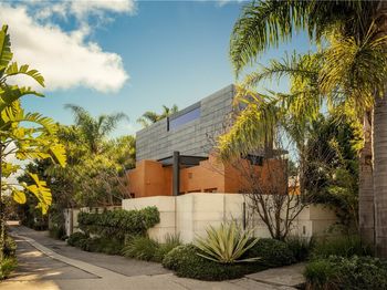 542 Altair Place