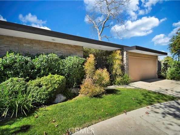 6119 Mary Ellen, Los Angeles CA 91401