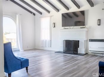 3208 W 74th Street