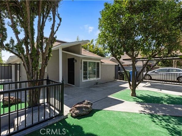10732 Hatteras Street, North Hollywood (los Angeles) CA 91601