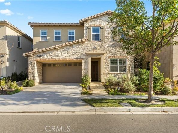 22 Lark, Lake Forest (el Toro) CA 92630