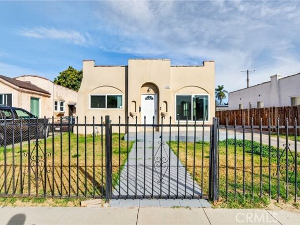 1905 E Palmer, Compton CA 90221