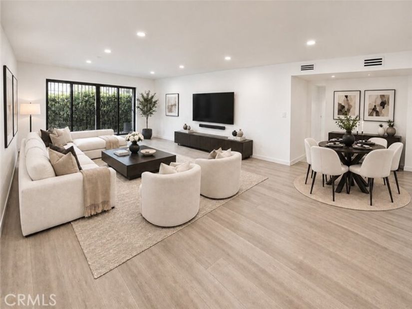 6771 Springpark 208A, Los Angeles CA 90056