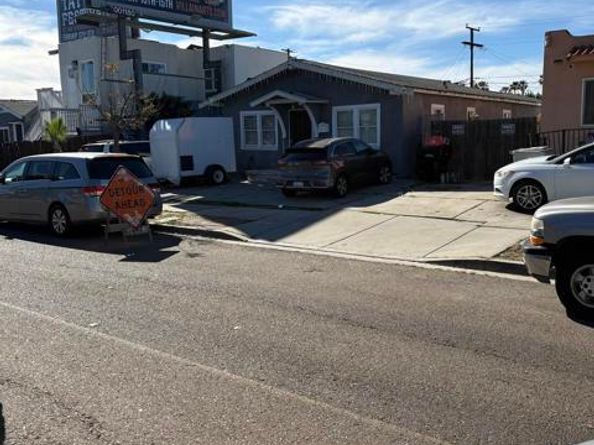 4210 40 th Street, San Diego CA 92105