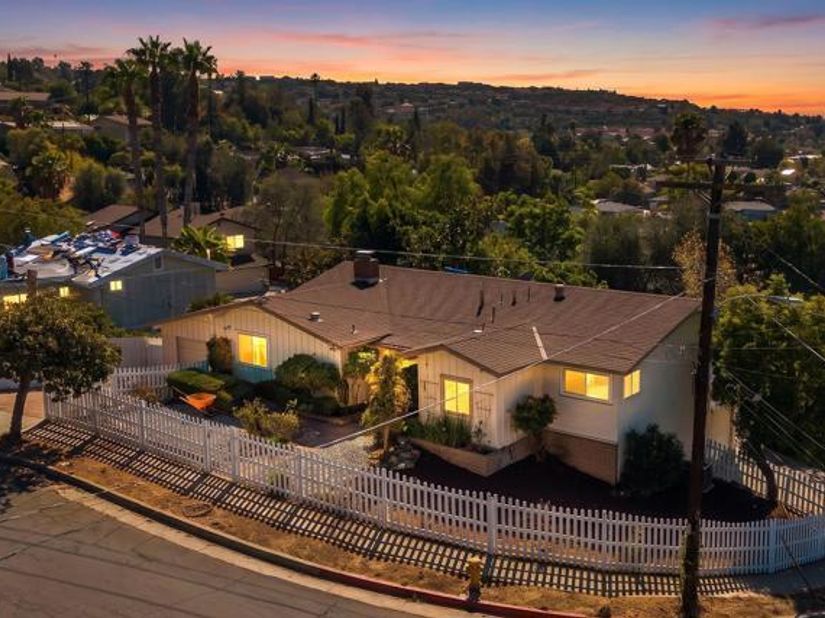 7970 Lemon Cir, La Mesa CA 91941