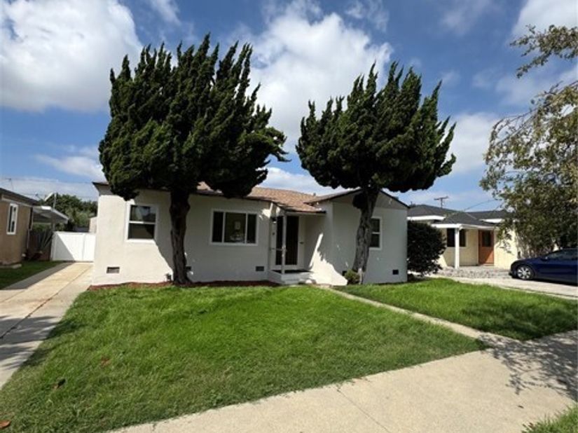2067 Delta, Long Beach CA 90810