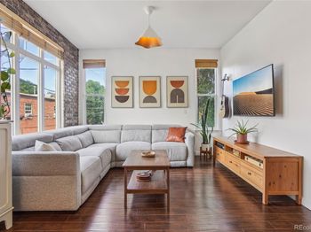 1655 N Humboldt Street