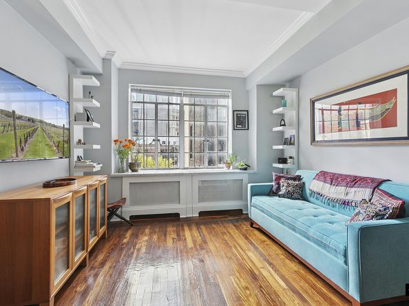 45 Tudor City Place 907, New York NY 10017