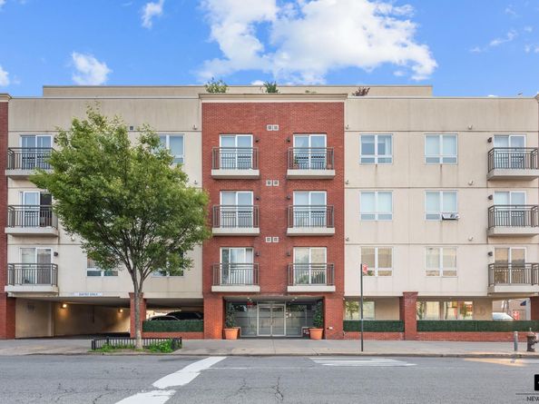 63-34 Fresh Pond Road 3G, Queens NY 11385