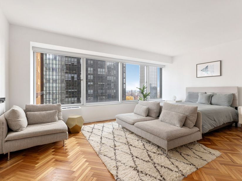 150 West 56th Street 4606, New York NY 10019