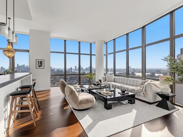 101 West 24th Street PH3B, New York NY 10001
