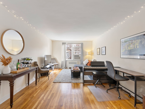 143 Bennett Avenue 2R, New York NY 10040