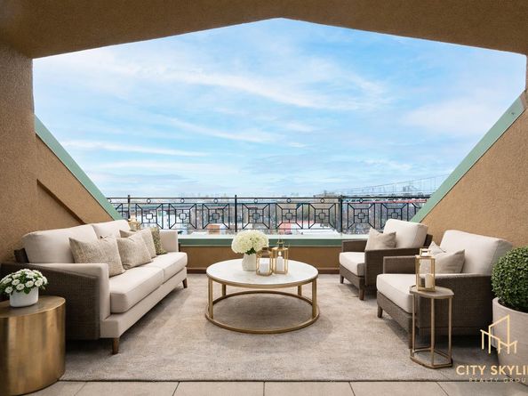 19-19 24th Avenue L503, Queens NY 11102