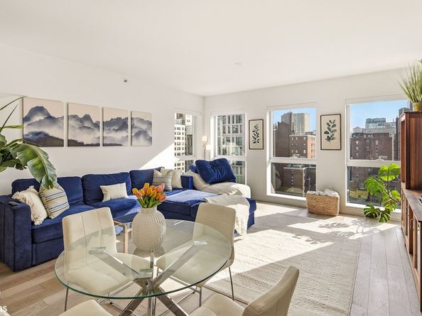 150 East 23rd Street 14C, New York NY 10010