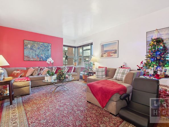 570 Grand Street H1405, New York NY 10002