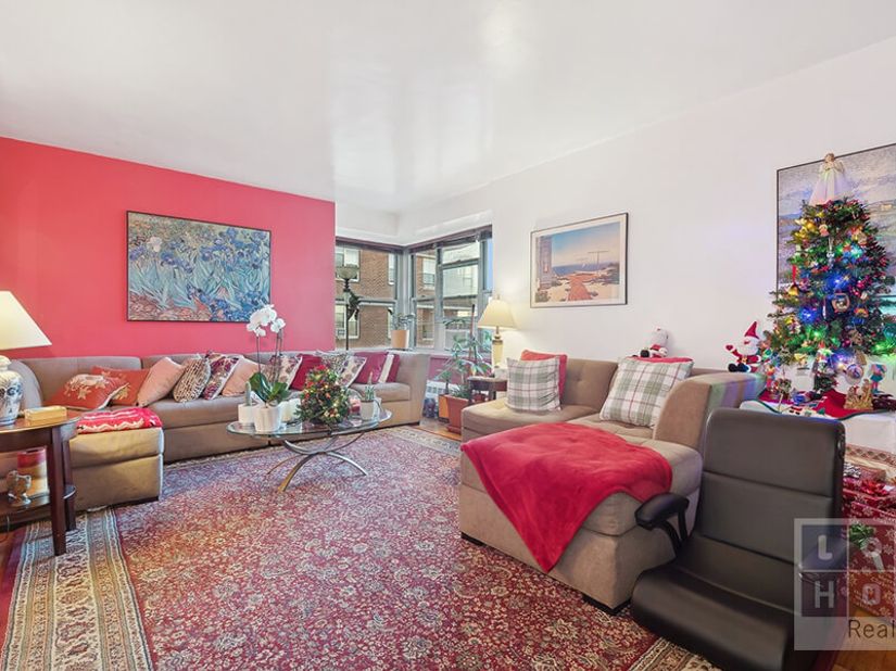 570 Grand Street H1405, New York NY 10002