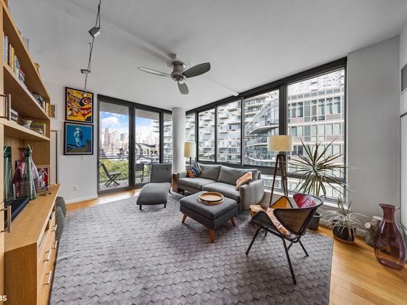 46-30 Center Boulevard 503, Queens NY 11109