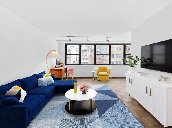225 East 36th Street 11R, New York NY 10016