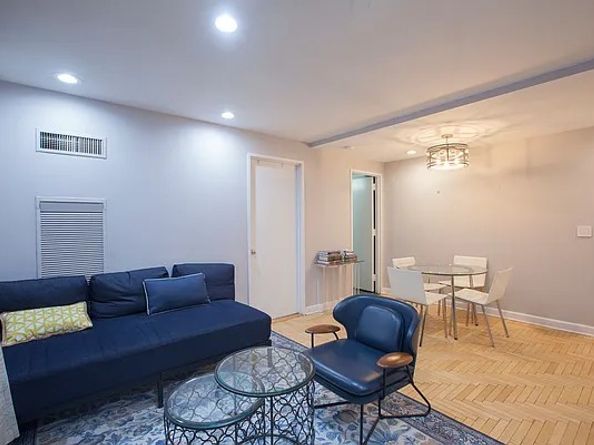 106 Central Park S 7F, New York NY 10019