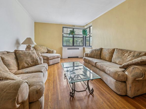 306 East Mosholu Parkway S 3D, Bronx NY 10458