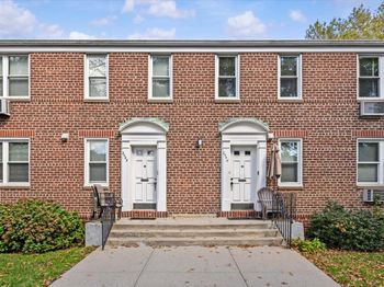 2043 East 58th Street