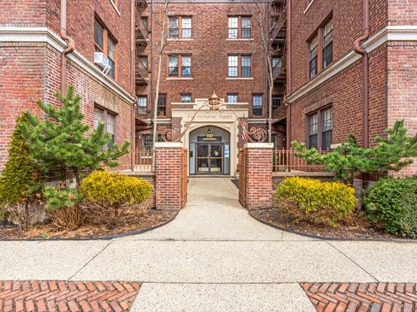 150 Burns Street 2G, Queens NY 11375