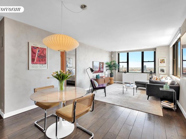 201 East 17th Street 31A, New York NY 10003