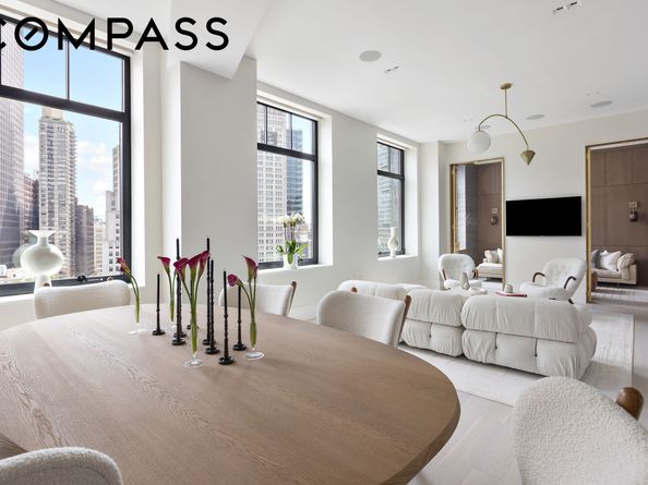 10 Madison Square W 11E, New York NY 10010