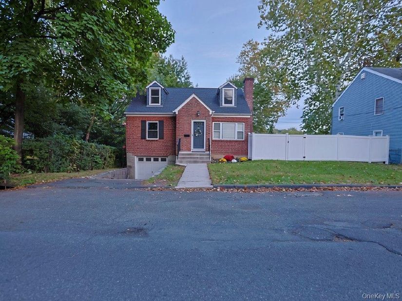 10 Etville Avenue 12, Yonkers NY 10703