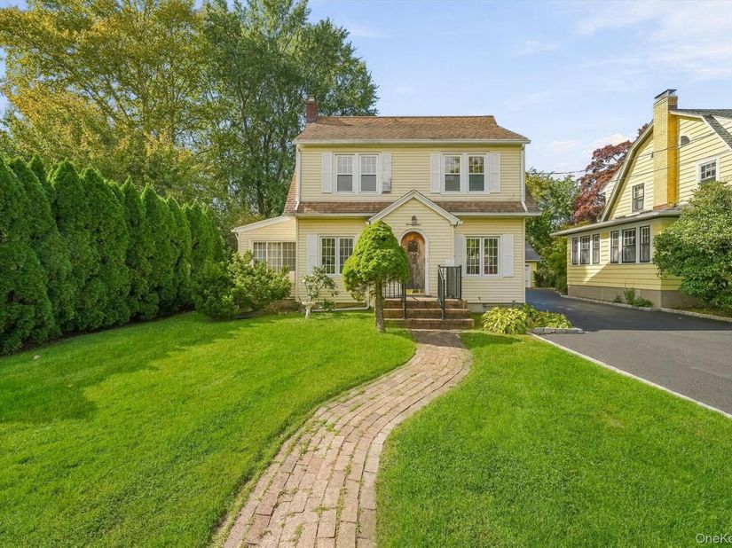 24 Seneca Road, Ossining NY 10562