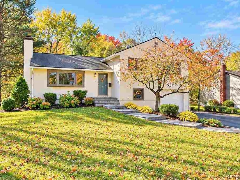 74 Oak Road, Briarcliff Manor NY 10510