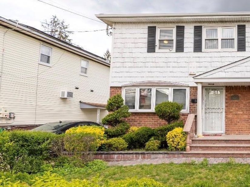 147-19 259th Street, Rosedale NY 11422