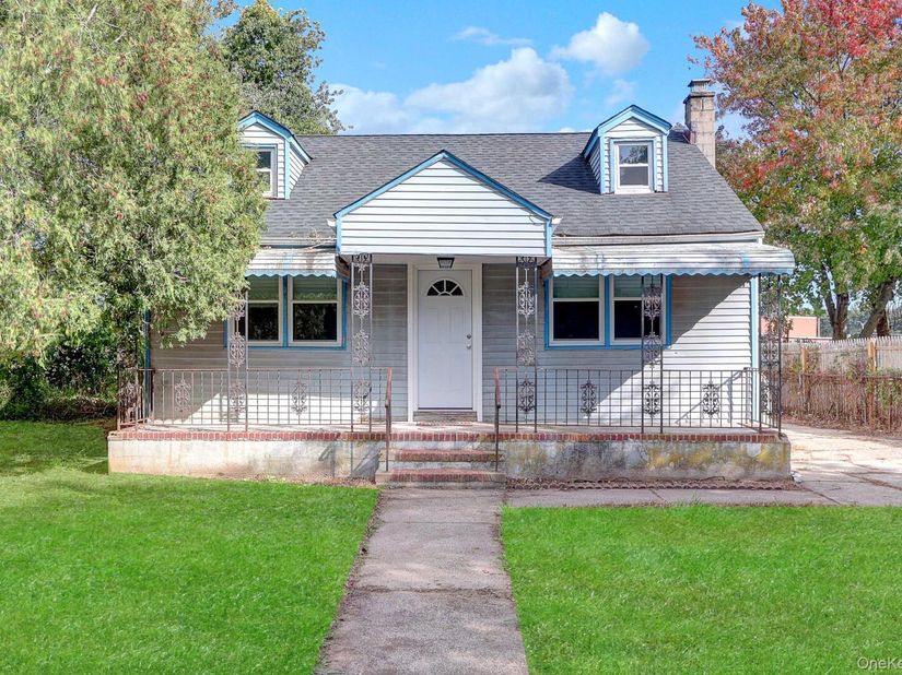 1801 Stein Drive, Bay Shore NY 11706