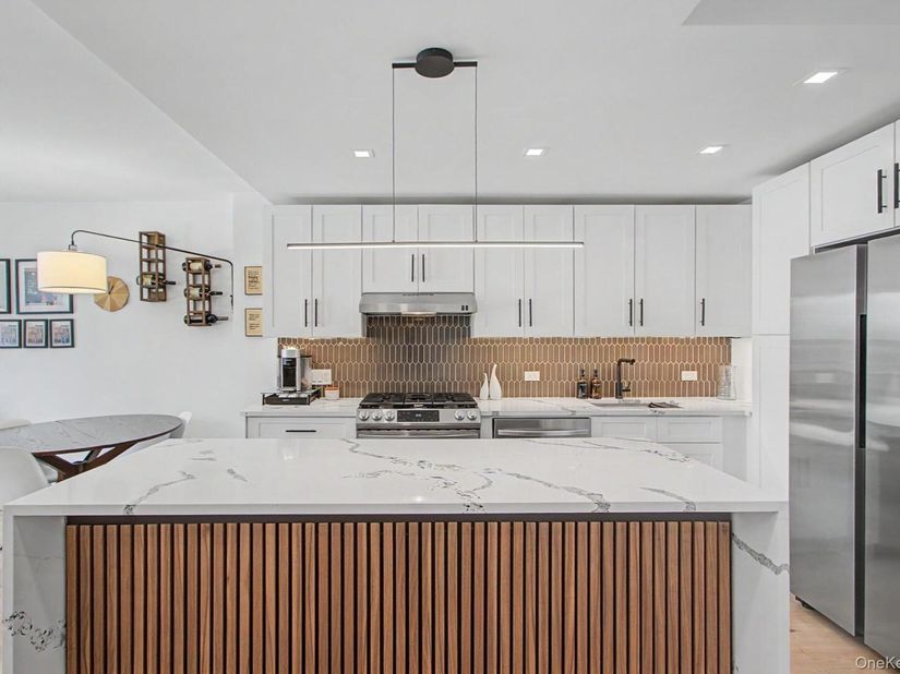 345 E 93rd Street 23F, New York (Manhattan) NY 10128