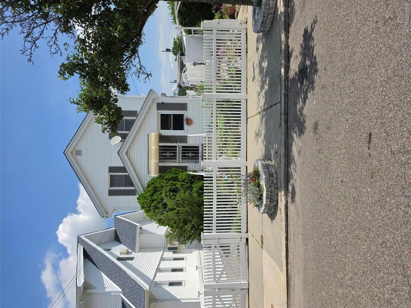 160-41 99th Street, Howard Beach NY 11414