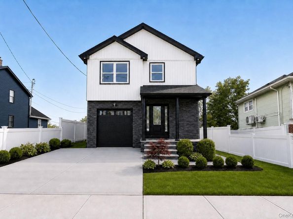 1316 R Street, Elmont NY 11003