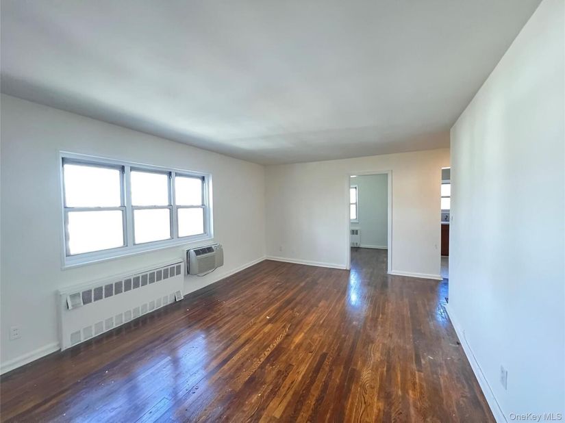 189 Drake Avenue 2C, New Rochelle NY 10805