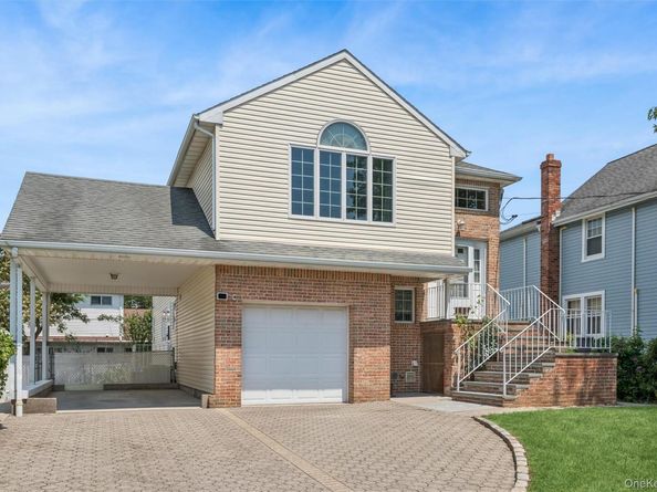 62 Crosby Avenue, Albertson NY 11507