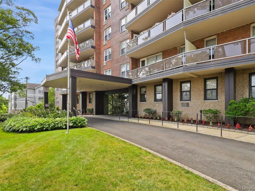360 Westchester Avenue 623, Port Chester NY 10573