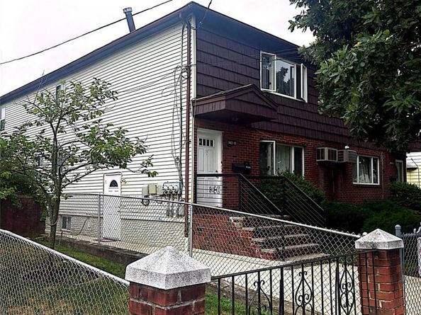 142-11 254th Street, Rosedale NY 11422