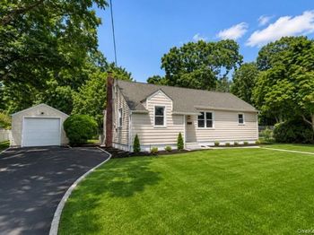 1340 Manor Lane
