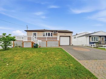 4 Farragut Avenue