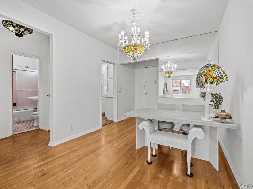 517 Riverdale Avenue 4D, Yonkers NY 10705