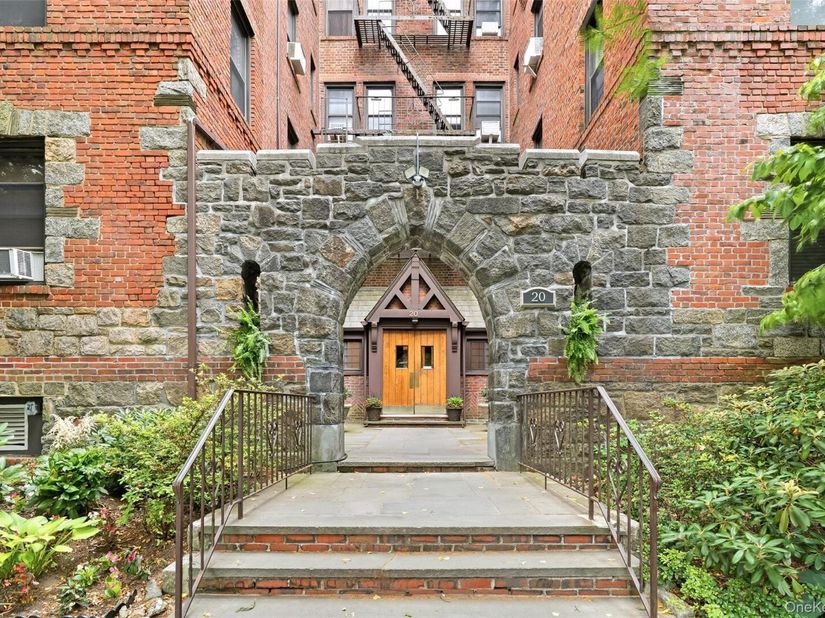 20 William Street 5H, Mount Vernon NY 10552
