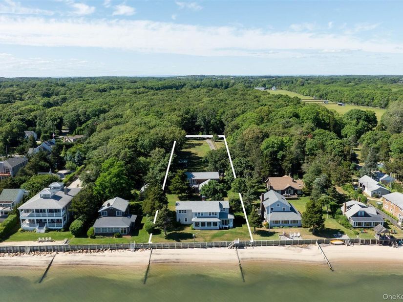 300 Terry Path, Mattituck NY 11952