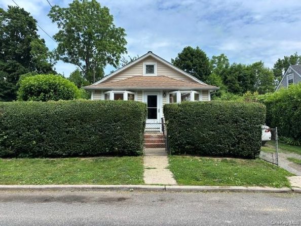 22 E 5th Street, Huntington Station NY 11746