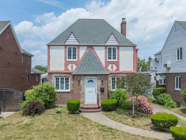 141-27 Coolidge Avenue, Briarwood NY 11435