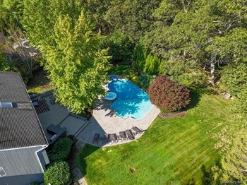 11 Clearmeadow Lane