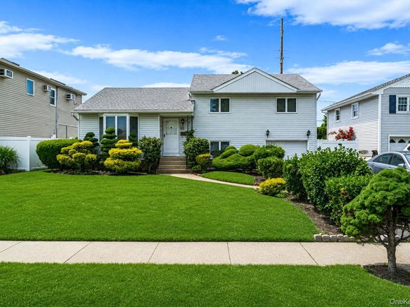 68 Myles Avenue, Levittown NY 11756